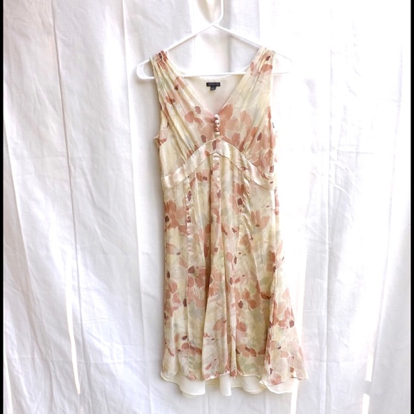 100 % Silk Beautiful flower dress FIRM
