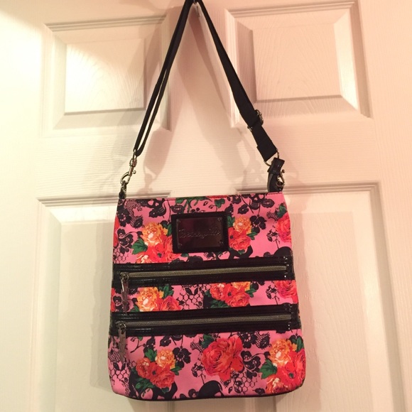 LOWEST💲Betsey Johnson pink crossbody