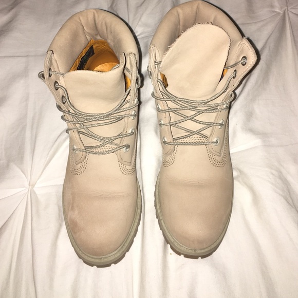 Off white/Beige Timberland Boots