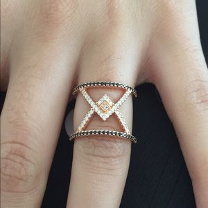 Stunning!!! Rose Gold Toned Rhinestone Ring