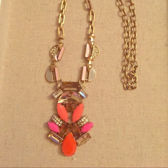 Pop Geo Pendant Necklace
