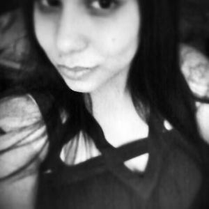 Meet your Posher, Isabel