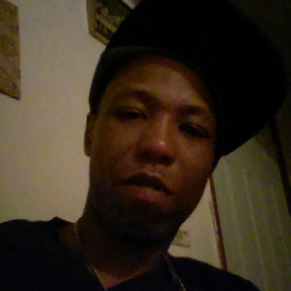 Meet your Posher, Raphael - Picture 1 of 1