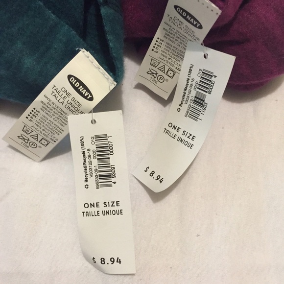 Set of two fleece infinity scarves - Picture 2 of 2