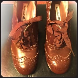 Cute Oxford brown 3 inch lace-up heels