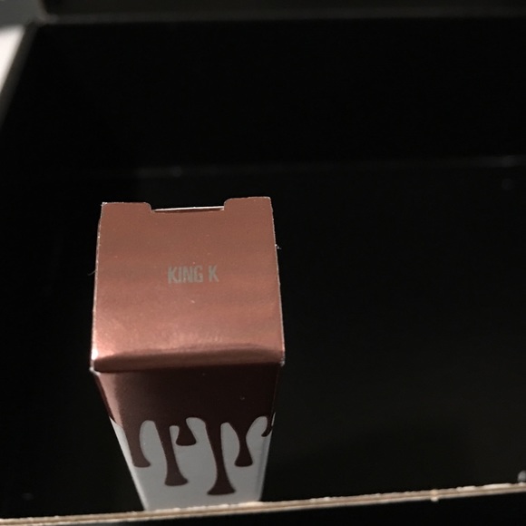 Kylie Cosmetics King K Lipstick - Picture 2 of 4