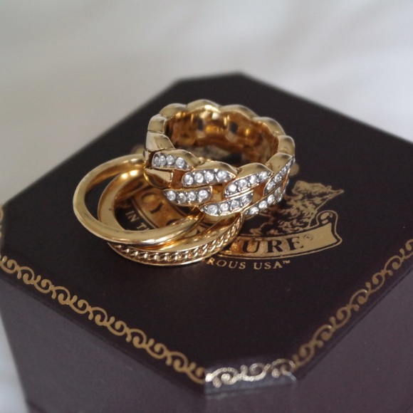 🙀NEW MARKDOWN!!!😻Juicy Couture 3 piece ring set