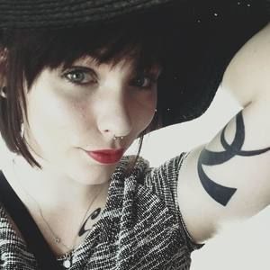 Meet your Posher, Gina