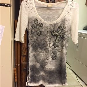 Daytrip shirt ties up the side