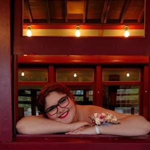 Meet your Posher, Lori