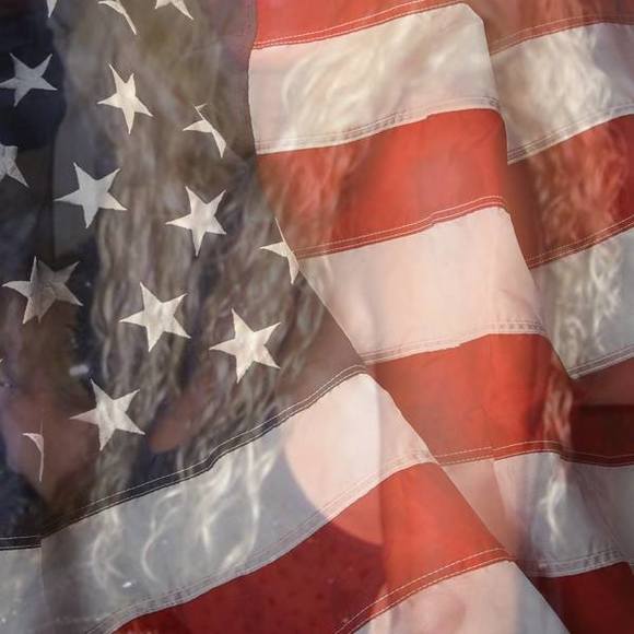 Meet your Posher, Annie - Picture 1 of 1