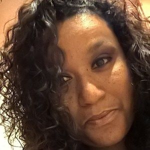 Meet your Posher, Gloria