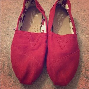 Red Toms