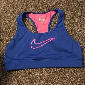 NIKE sports bra