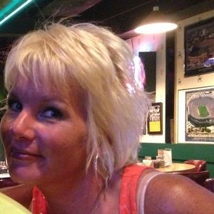 Meet your Posher, Deanna