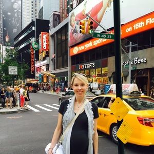 Meet your Posher, Becca