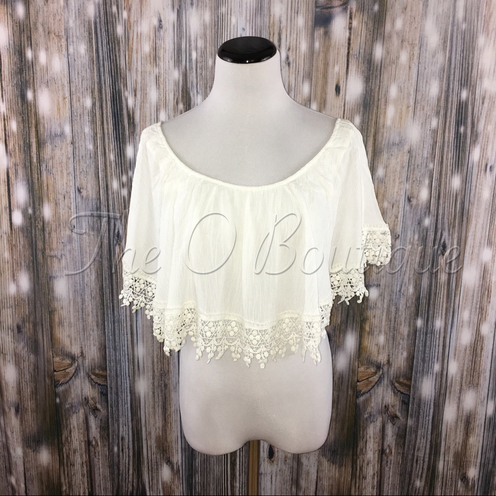 🎉CLEARANCE🎉 Ivory Off Shoulder Crochet Boho Top - Picture 3 of 5