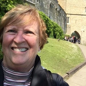 Meet your Posher, Nancy