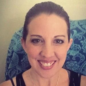 Meet your Posher, Dena