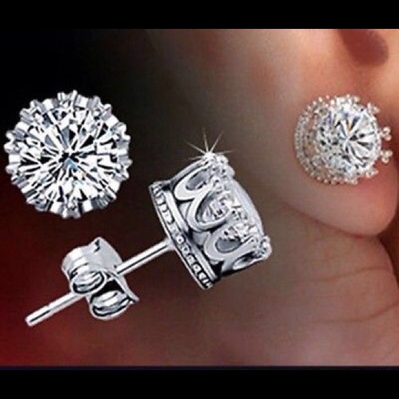 Pretty Crystal Stud Earrings - Picture 3 of 3