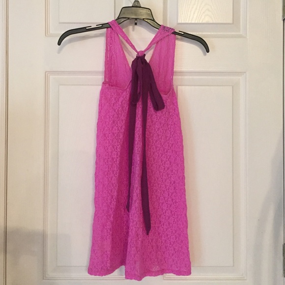 Top - Picture 2 of 2