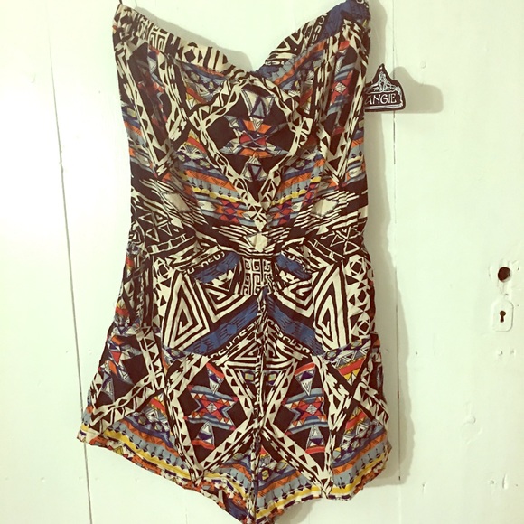🔴SOLD🔴 NWT Tribal romper