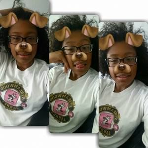 Meet your Posher, Esmeralda