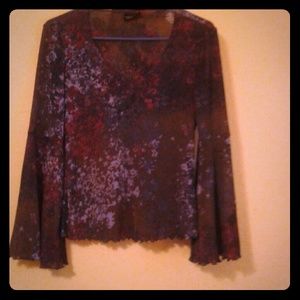 An Extrordinary multicolored, floral,Blouse!