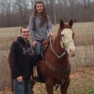 Meet your Posher, Kayla