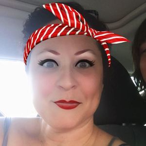 Meet your Posher, Chrissy