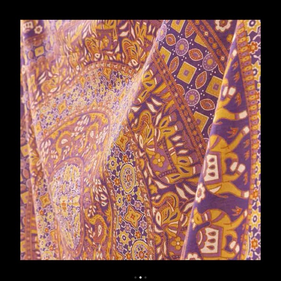 ❤LAST ONE ❤NWT Urban Outfitters Tapestry - Picture 2 of 3