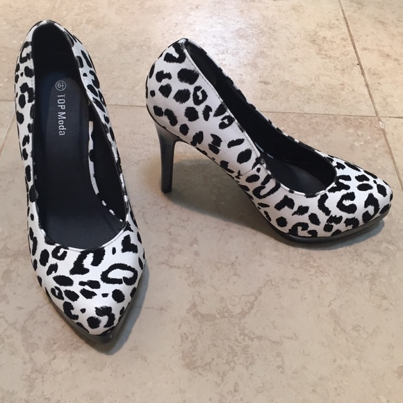 Top Moda brand heels. Sz 6 1/2