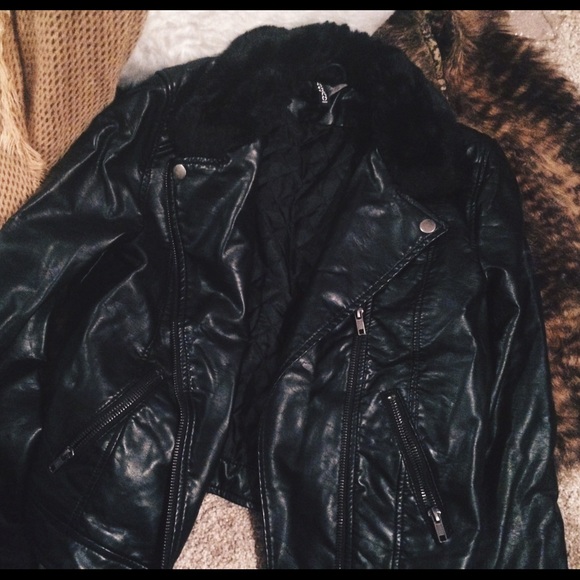 Black Moto Leather Jacket w/ Faux Fur Collar