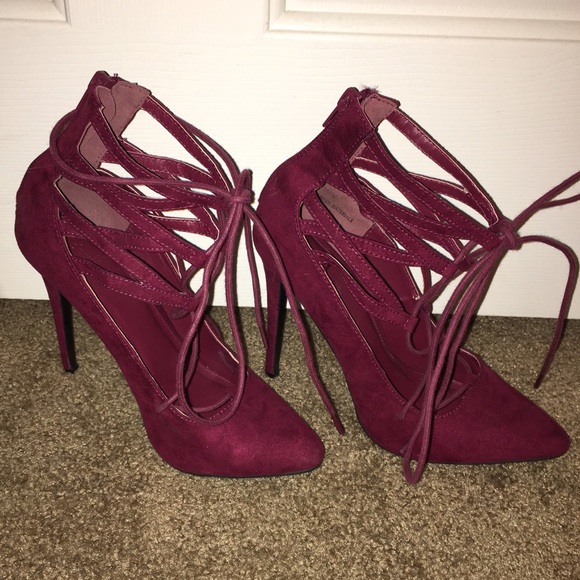 SOLD: Lace-up maroon pumps - Picture 3 of 3