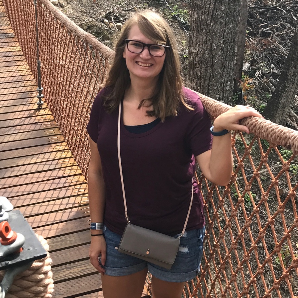 Meet your Posher, Jillian