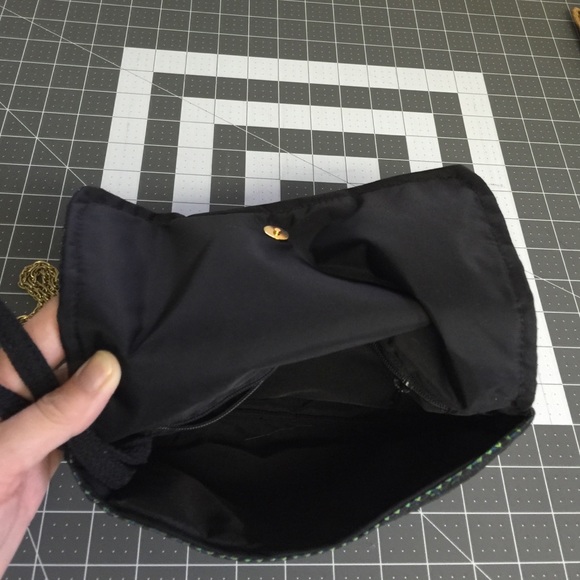 Clutch - Picture 3 of 4