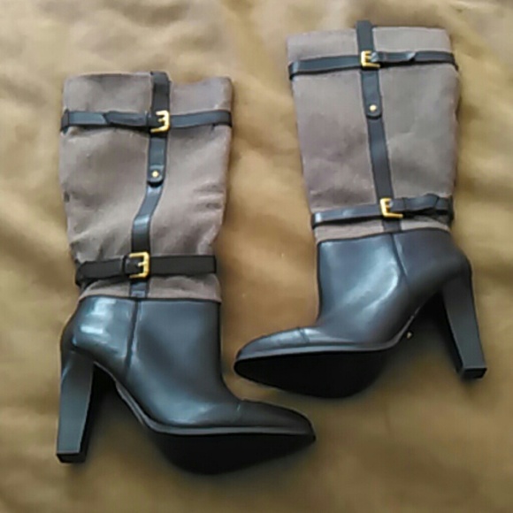 BROWN HEEL BOOTS