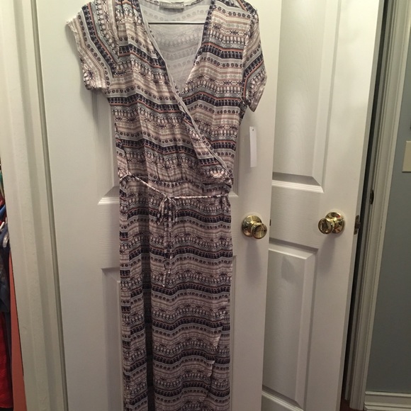 Loveappella faux wrap maxi. Size medium.  NWT.