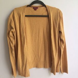 Light weight cardigan