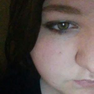 Meet your Posher, Katelyn