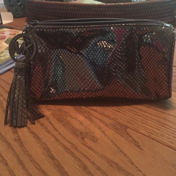 Michael Kors Cosmetic Case (special edition)