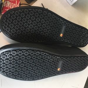 non slip shoes that look like vans