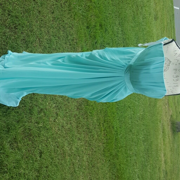 Evening dress - Picture 3 of 3