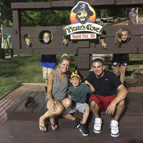 Meet your Posher, Heather - Picture 1 of 1