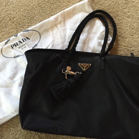 *authentic* Prada bag. Never used!
