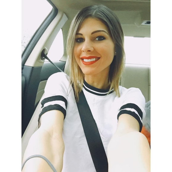 Meet your Posher, Kristen - Picture 1 of 1