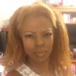 Meet your Posher, Angela