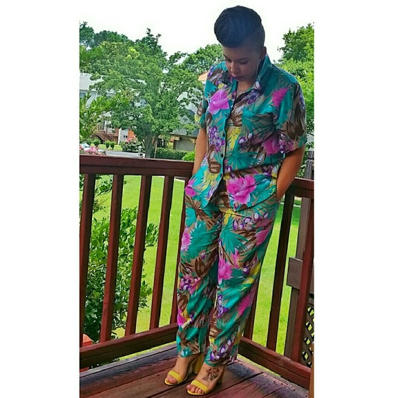 Vintage Tops - 🚫SOLD🚫Vintage 2pc Floral Pants set Vintage Tops - 🚫SOLD🚫Vintage 2pc Floral Pants set