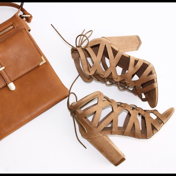 Tan cutout lace up sandals - Picture 2 of 3