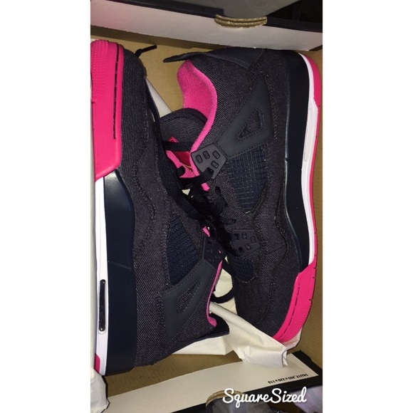 Jordan Retro 4's